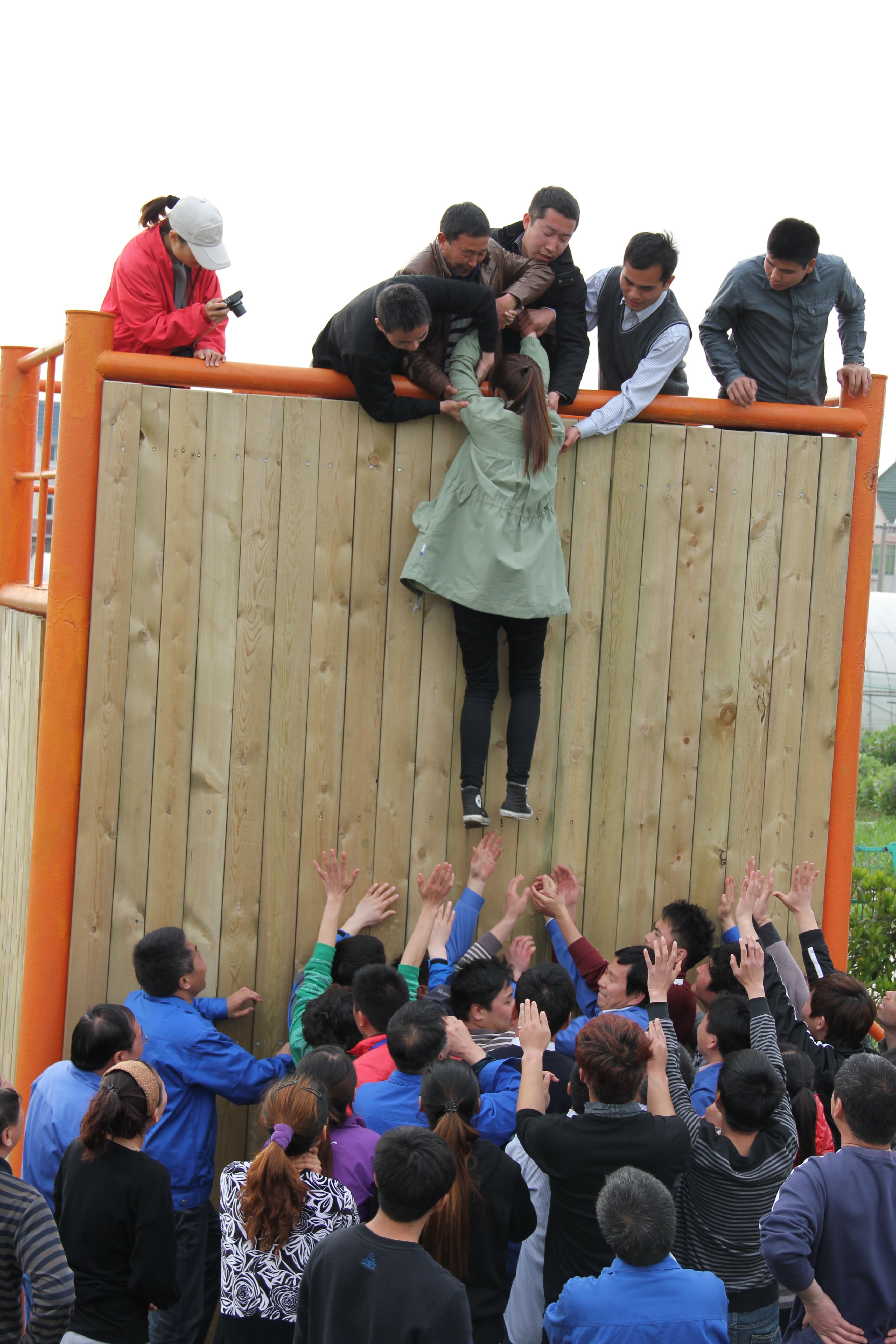 齊心協(xié)力，跨越畢業(yè)墻